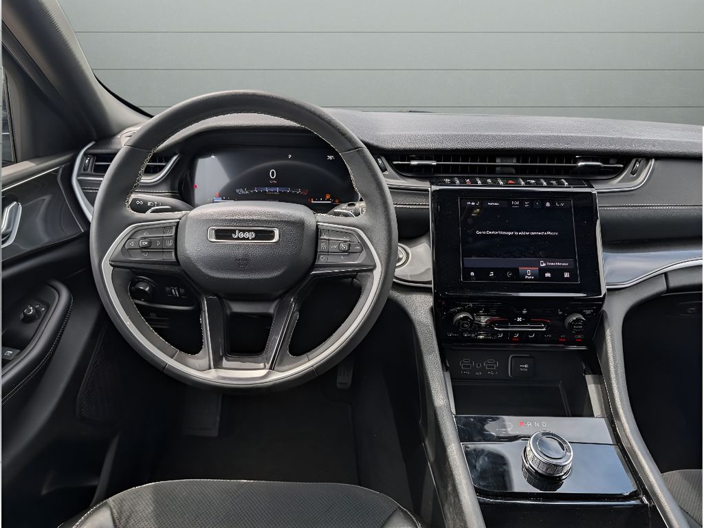 Used 2023 Jeep Grand Cherokee Altitude