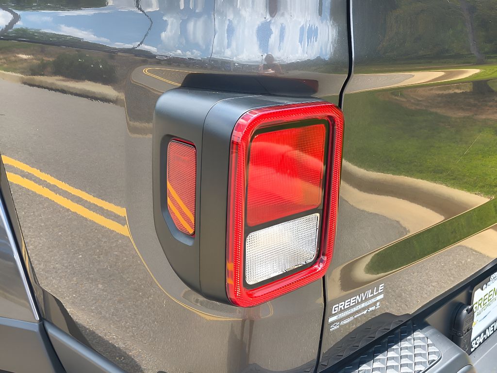 Used 2024 Jeep Gladiator Sport S