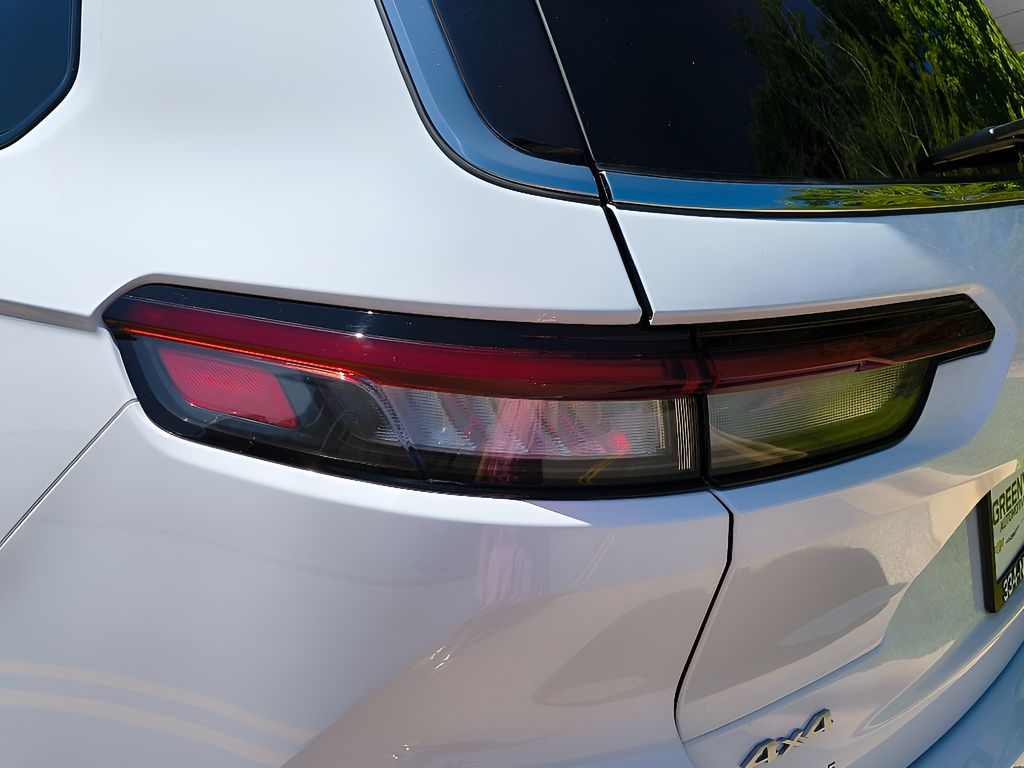 New 2025 Jeep Grand Cherokee L Laredo X