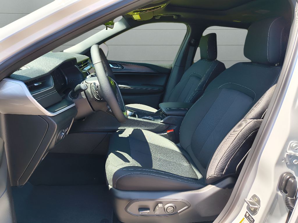 New 2025 Jeep Grand Cherokee L Laredo X