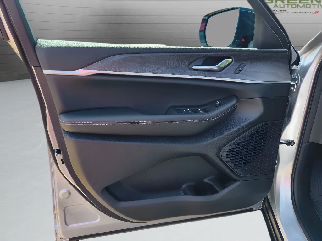 New 2025 Jeep Grand Cherokee L Limited