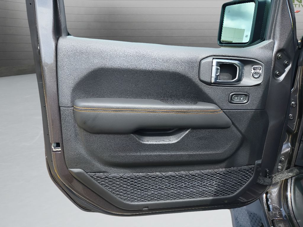 2025 Jeep Wrangler Sahara - Granite Crystal Metallic Clearcoat exterior view 16