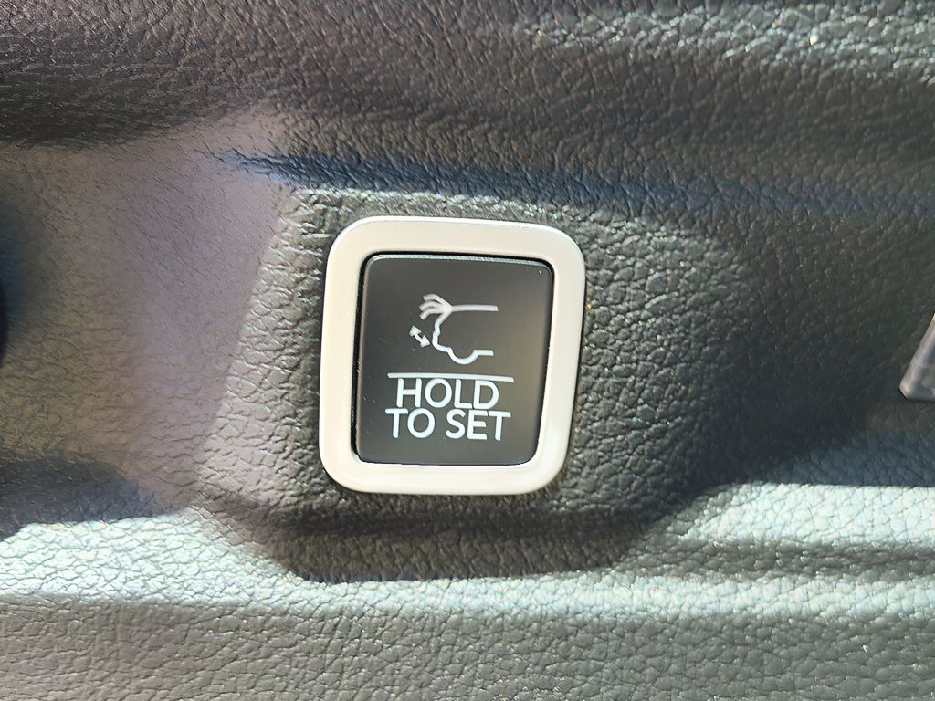 New 2025 Jeep Grand Cherokee L Altitude X