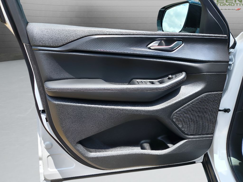 New 2025 Jeep Grand Cherokee L Altitude X