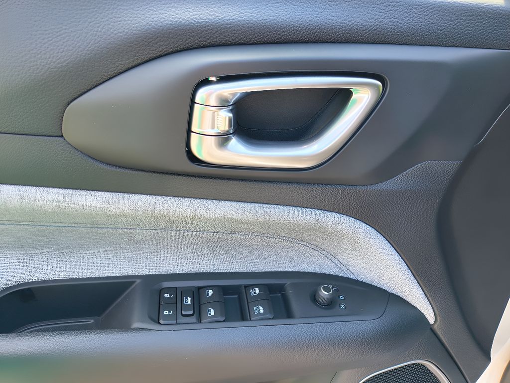 New 2025 Jeep Compass Latitude