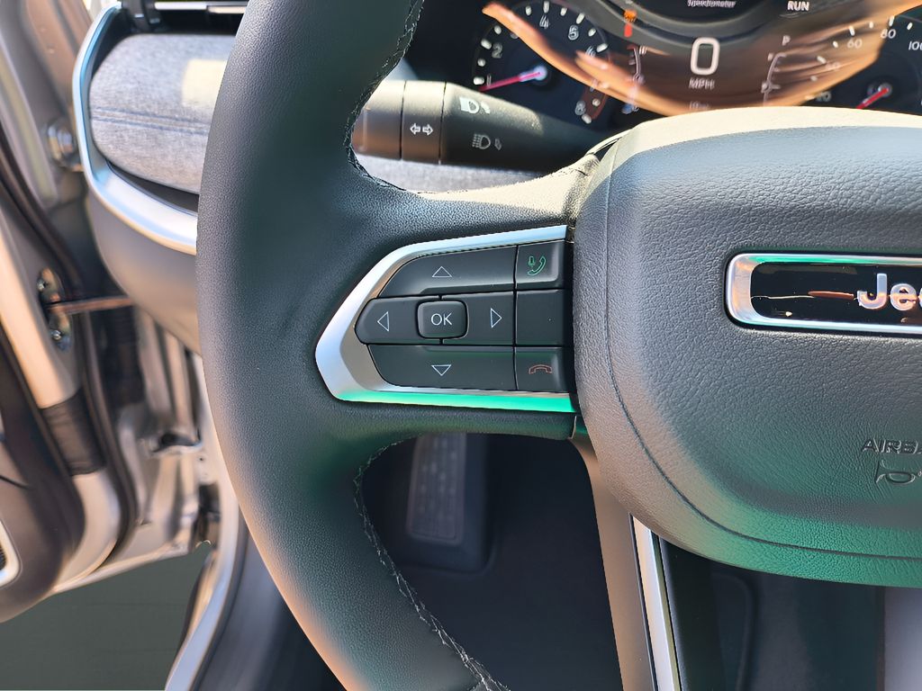 New 2025 Jeep Compass Latitude