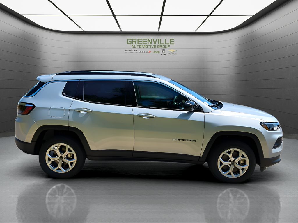 New 2025 Jeep Compass Latitude