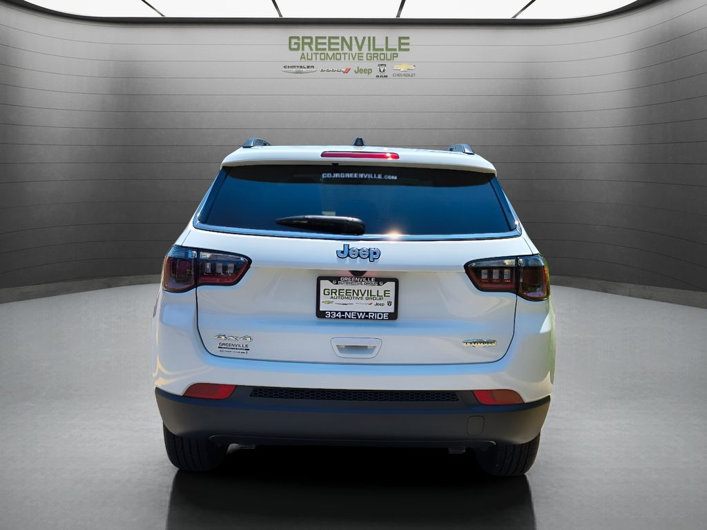 New 2025 Jeep Compass Latitude