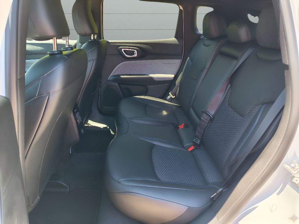 New 2025 Jeep Compass Latitude