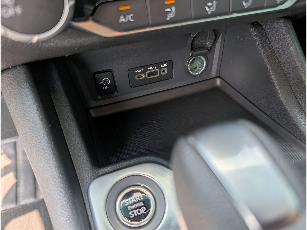Used 2024 Nissan Sentra SV