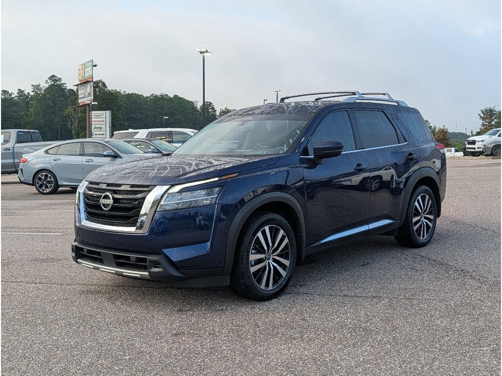 2024 Nissan Pathfinder Platinum
