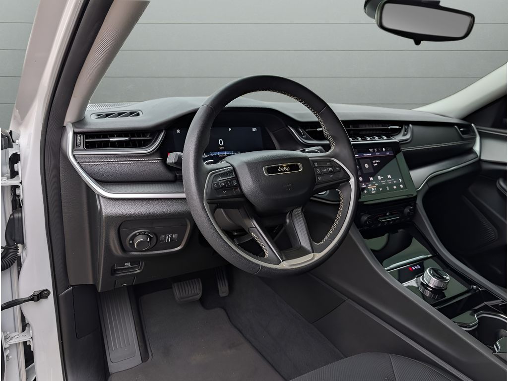 2023 Jeep Grand Cherokee L Laredo X - Bright White Clearcoat exterior view 17