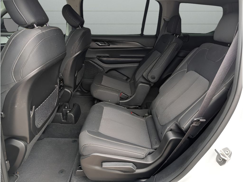 Used 2023 Jeep Grand Cherokee L Laredo X