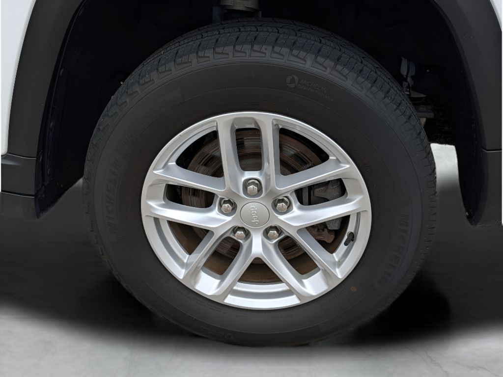 2023 Jeep Grand Cherokee L Laredo X - Bright White Clearcoat exterior view 3