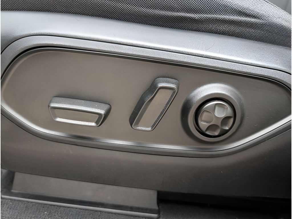 2023 Jeep Grand Cherokee L Laredo X - Bright White Clearcoat exterior view 15