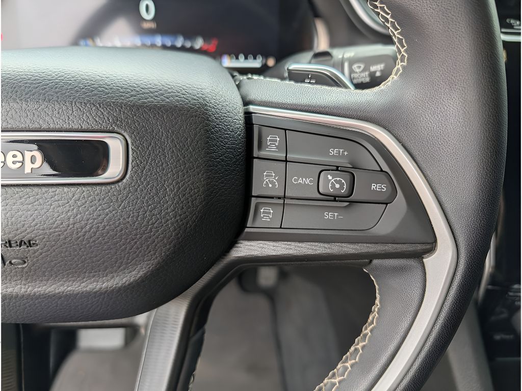 2023 Jeep Grand Cherokee L Laredo X - Bright White Clearcoat exterior view 19