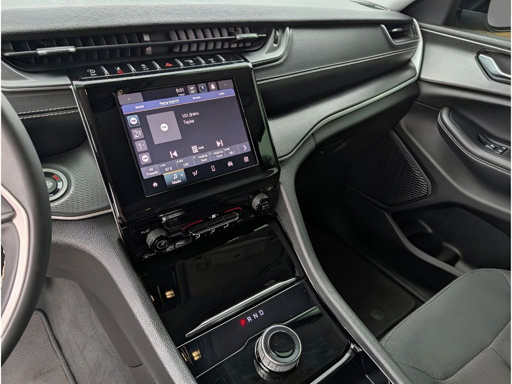 Used 2023 Jeep Grand Cherokee L Laredo X