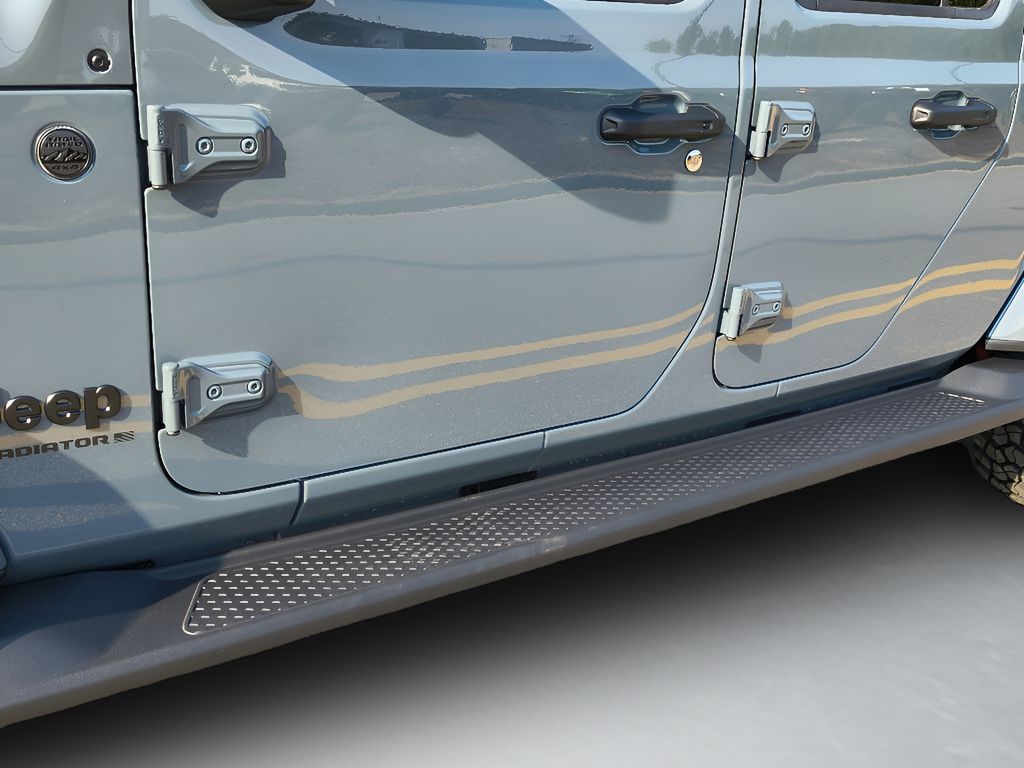 New 2025 Jeep Gladiator High Tide