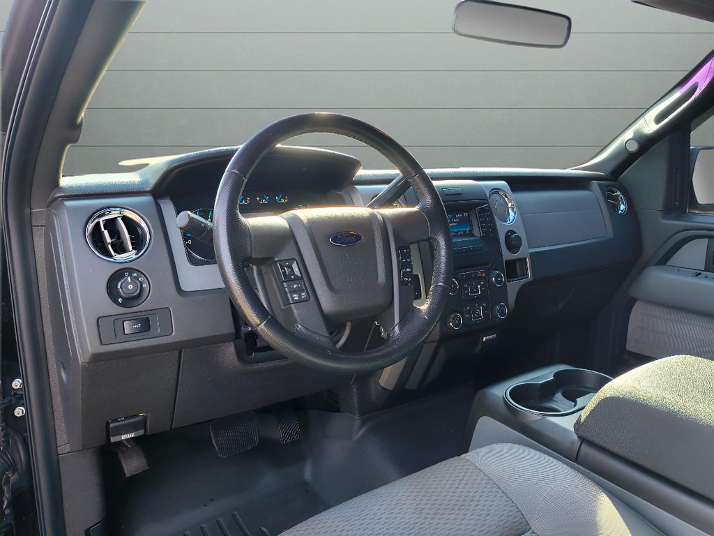 2013 Ford F-150 XLT - Tuxedo Black Metallic exterior view 19