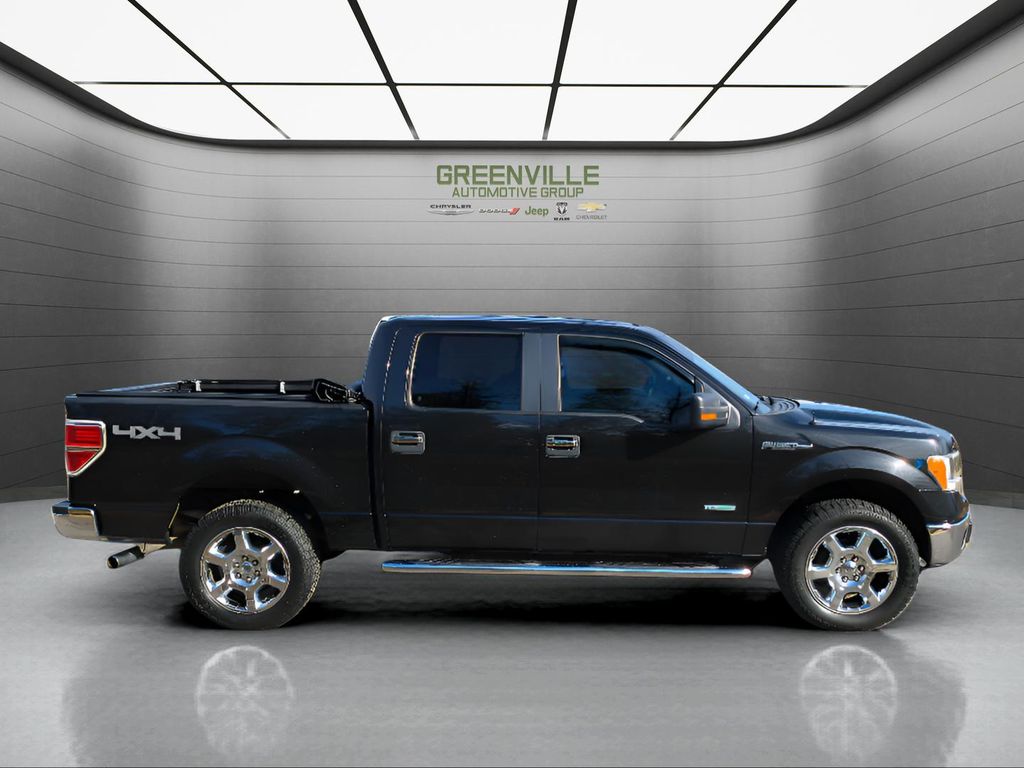2013 Ford F-150 XLT - Tuxedo Black Metallic exterior view 10