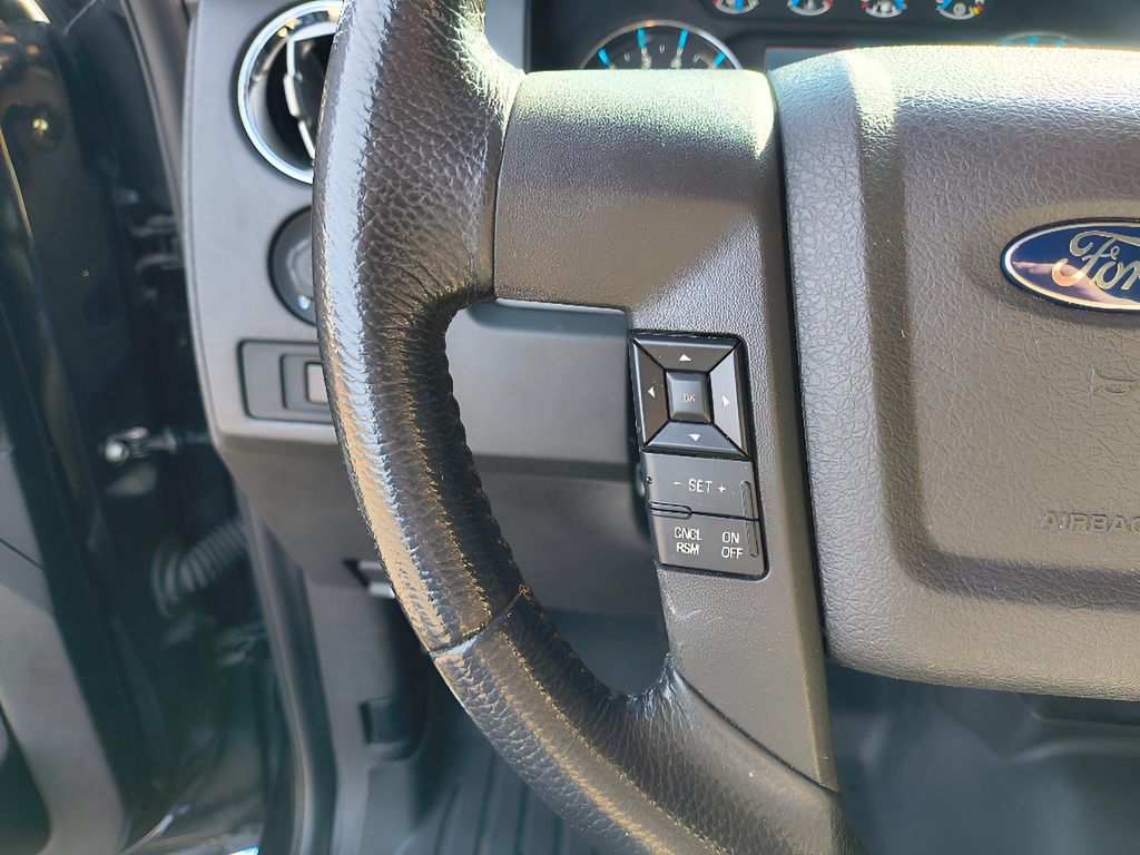 2013 Ford F-150 XLT - Tuxedo Black Metallic exterior view 20