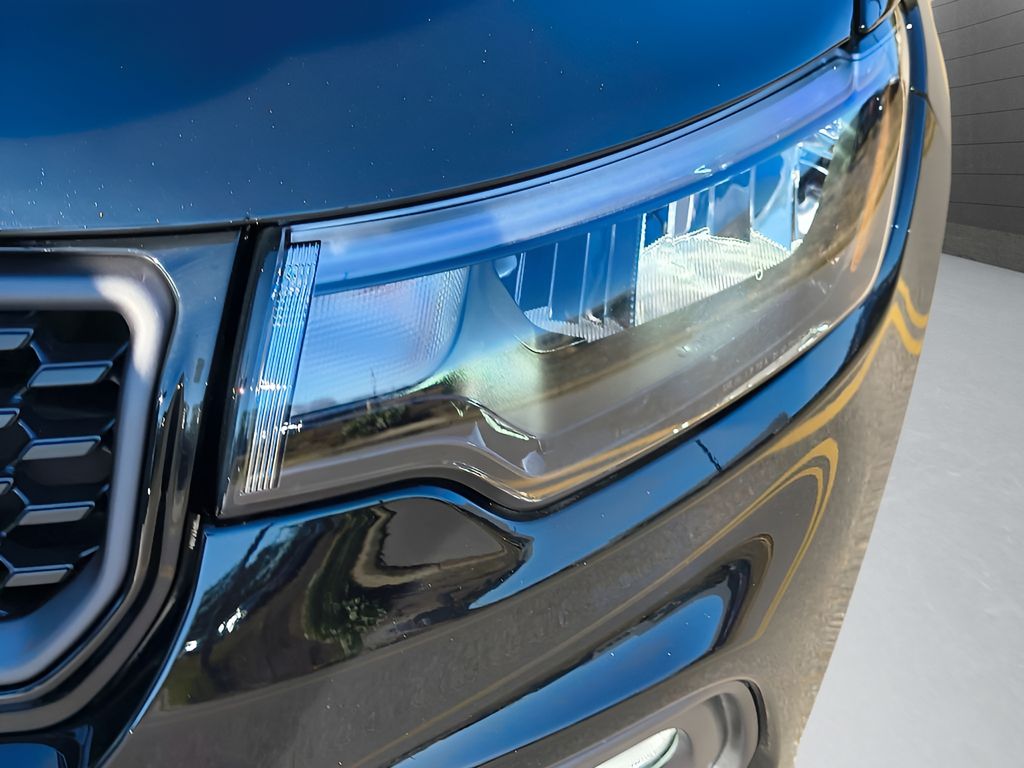 New 2026 Jeep Compass Latitude Altitude