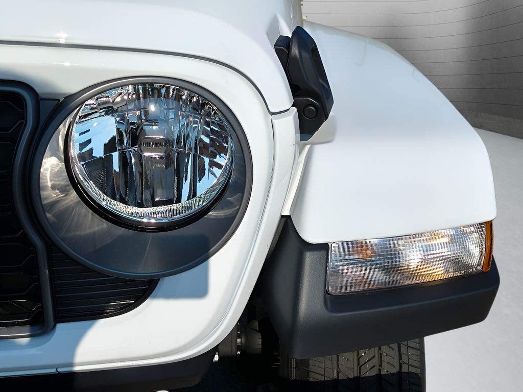 New 2025 Jeep Gladiator Sport S Dark Sky Edition