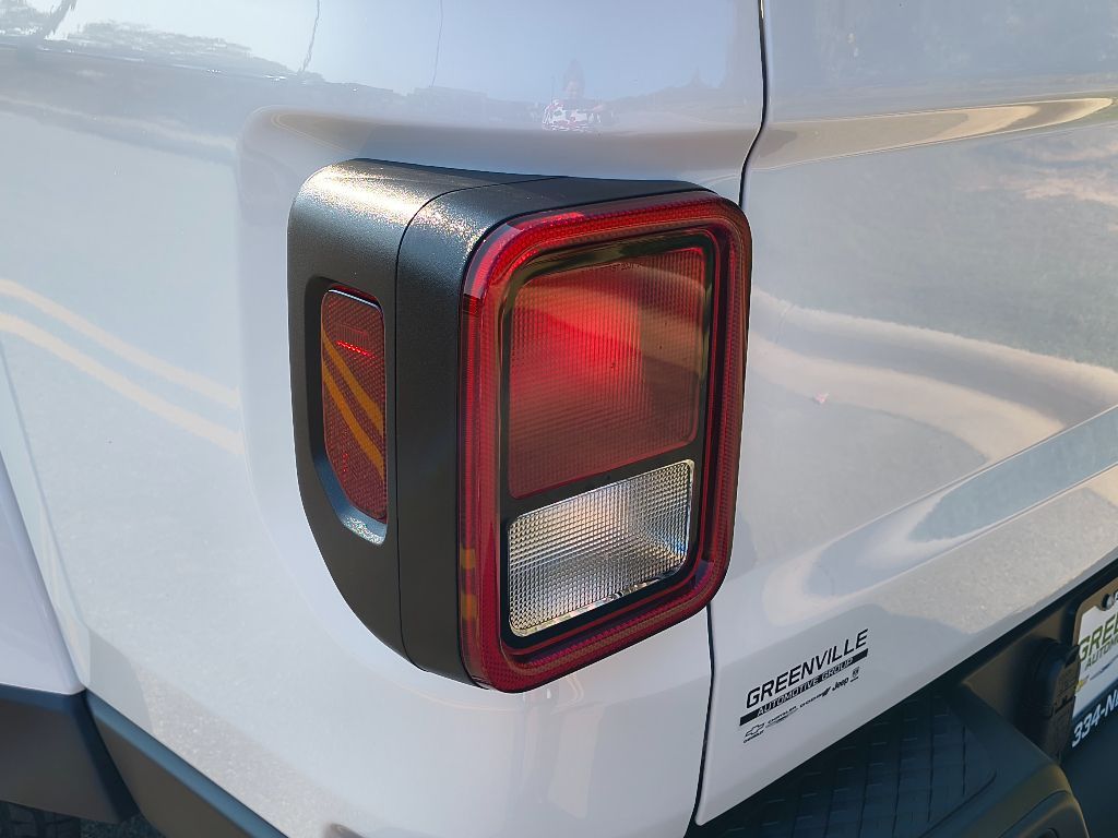 New 2025 Jeep Gladiator Sport S Dark Sky Edition