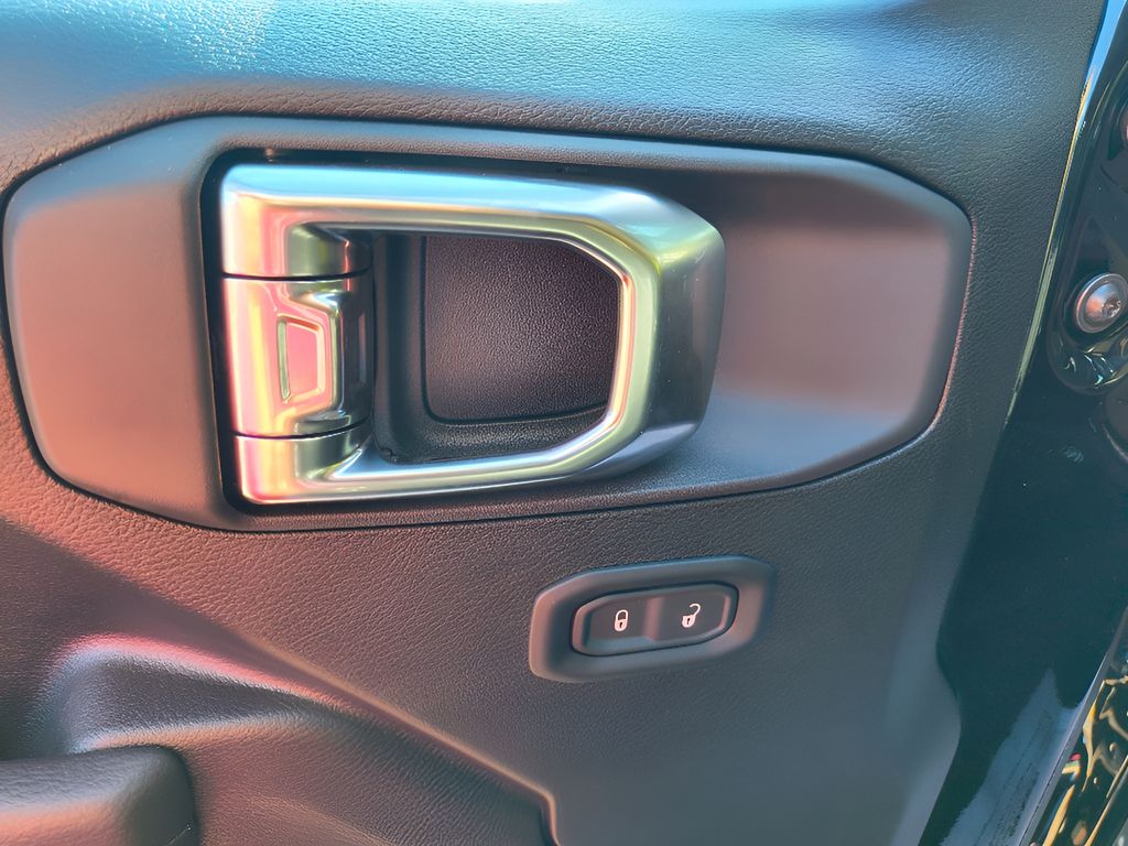 New 2025 Jeep Gladiator Sport