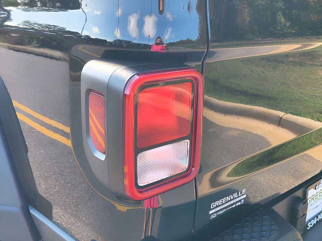 New 2025 Jeep Gladiator Sport