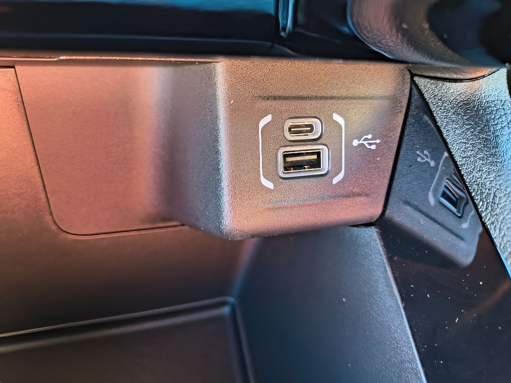 New 2026 Jeep Compass Latitude Altitude