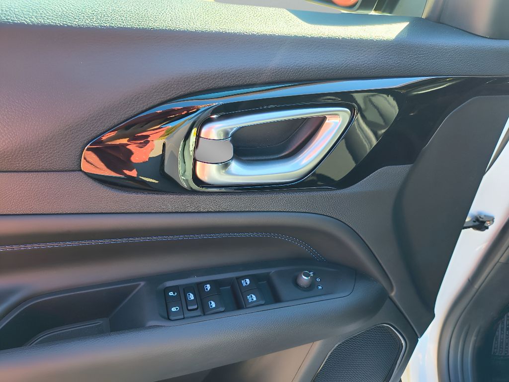 New 2026 Jeep Compass Latitude Altitude