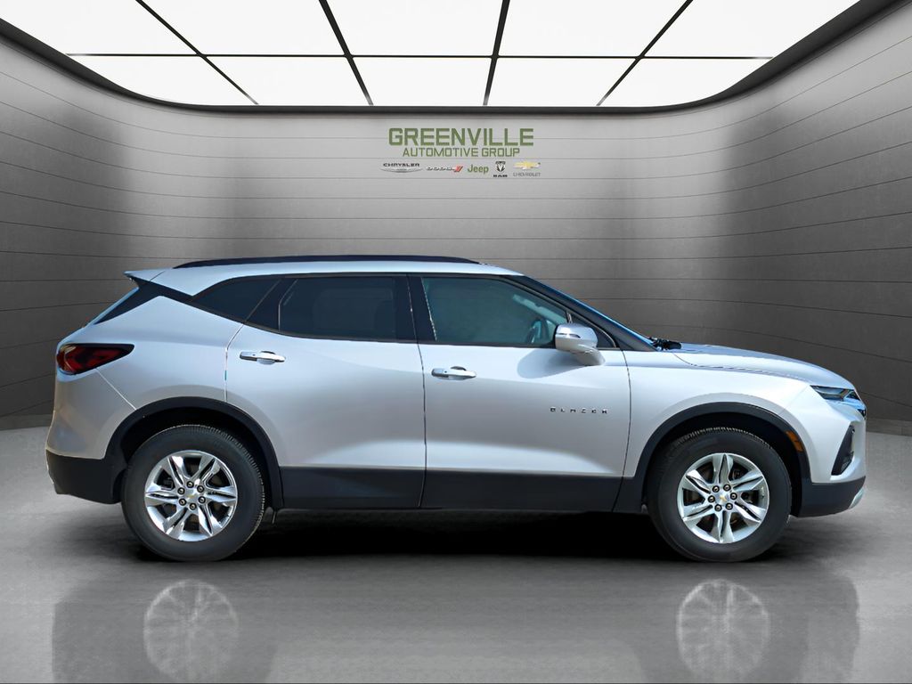 2021 Chevrolet Blazer LT - SILVER ICE METALLIC exterior view 9