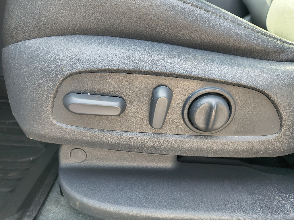 2021 Chevrolet Blazer LT - SILVER ICE METALLIC exterior view 16