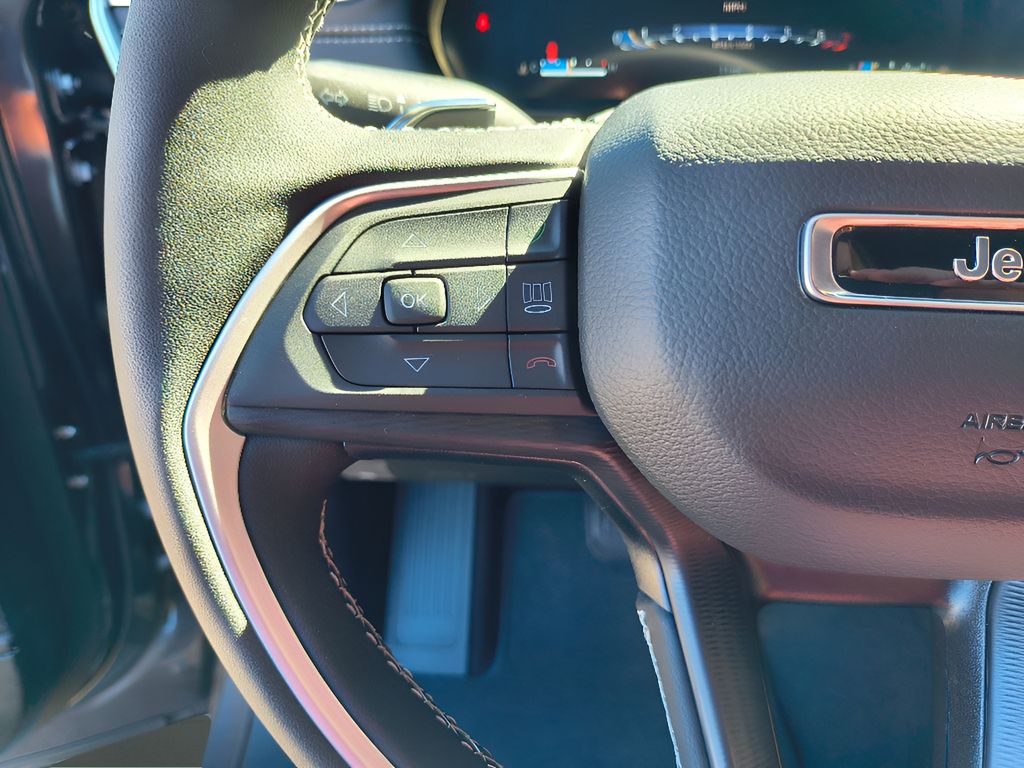 2025 Jeep Grand Cherokee Laredo X 4x4 - Baltic Gray Metallic Clearcoat exterior view 17