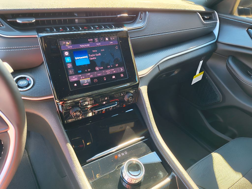 2025 Jeep Grand Cherokee Laredo X 4x4 - Baltic Gray Metallic Clearcoat exterior view 20