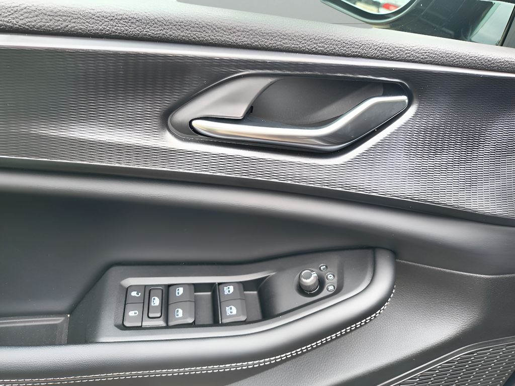 2025 Jeep Grand Cherokee Altitude X 4x2 - Diamond Black Crystal Pearlcoat exterior view 13