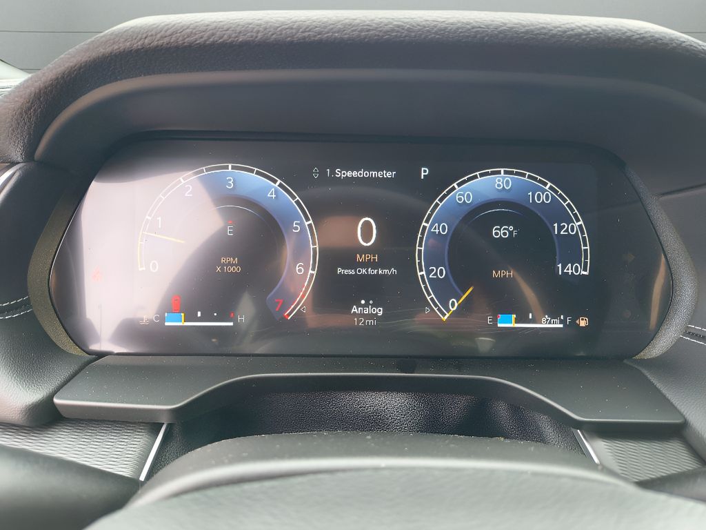 2025 Jeep Grand Cherokee Altitude X 4x2 - Diamond Black Crystal Pearlcoat exterior view 20