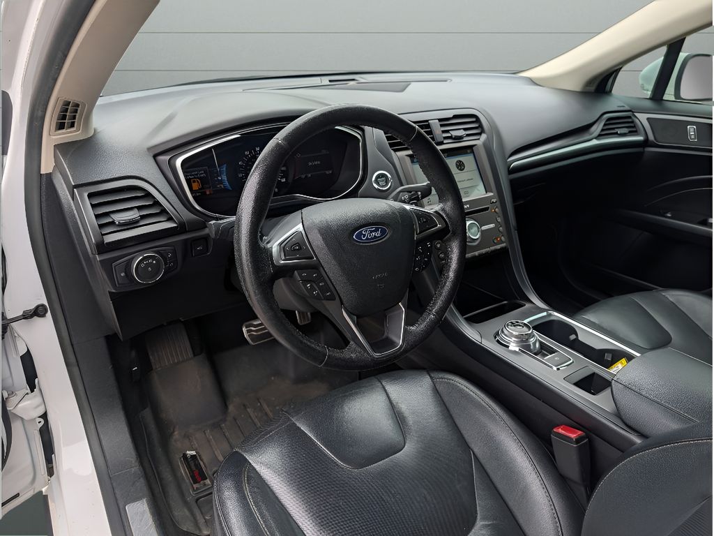 2018 Ford Fusion Titanium - Oxford White exterior view 16