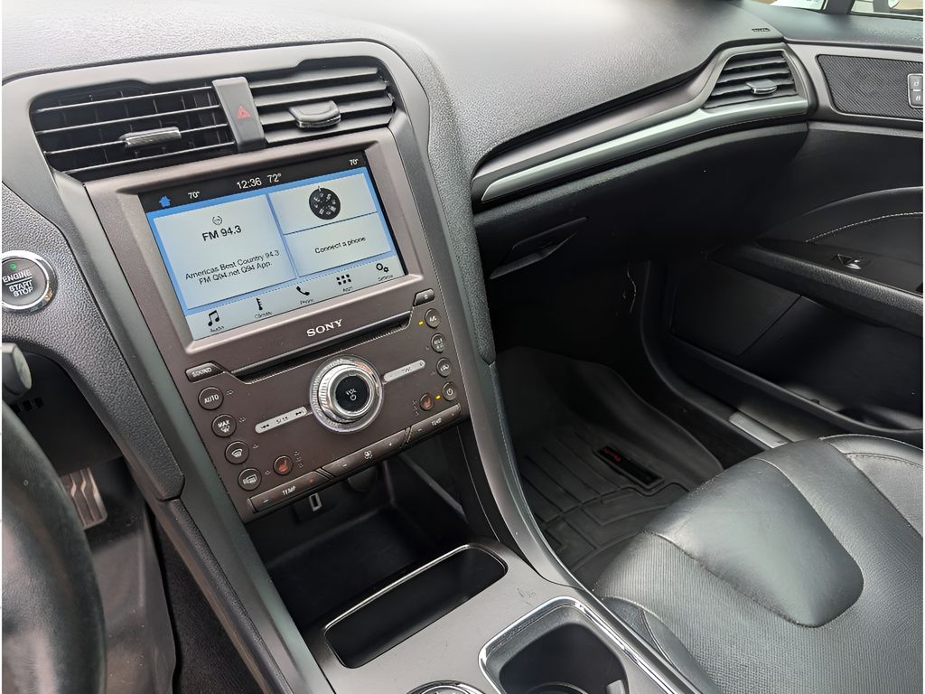2018 Ford Fusion Titanium - Oxford White exterior view 20