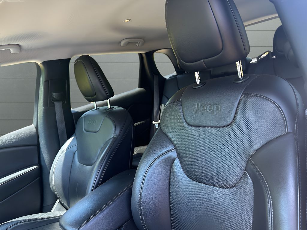 2020 Jeep Cherokee Limited - Billet Silver Metallic Clearcoat exterior view 20