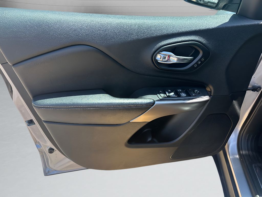 2020 Jeep Cherokee Limited - Billet Silver Metallic Clearcoat exterior view 19