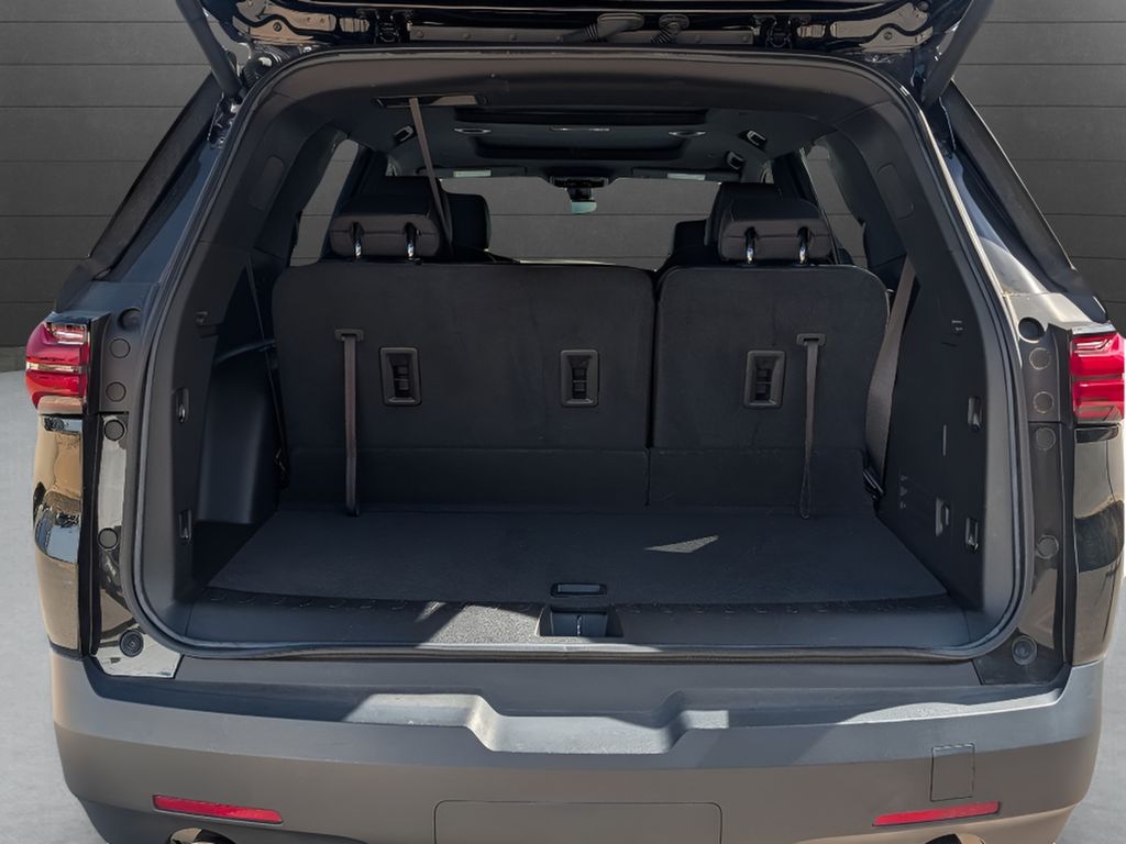 2023 Chevrolet Traverse LT Leather - Mosaic Black Metallic exterior view 7