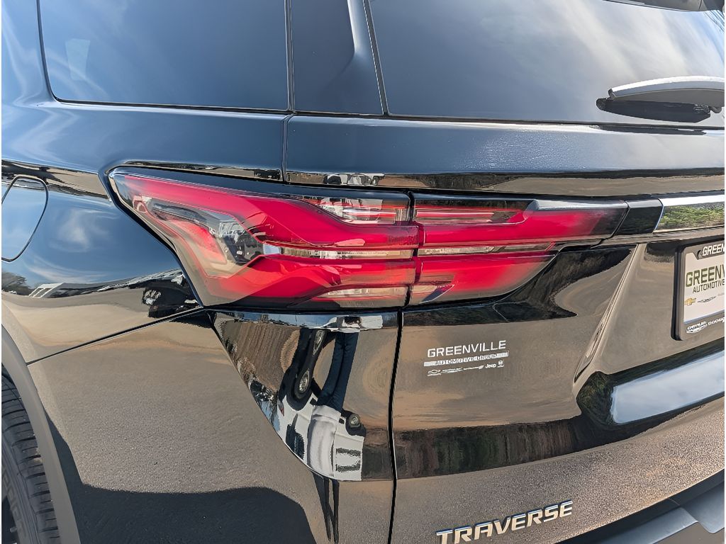 2023 Chevrolet Traverse LT Leather - Mosaic Black Metallic exterior view 4