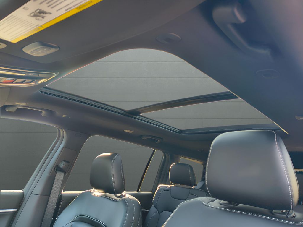 New 2025 Jeep Grand Cherokee L Limited Blackout