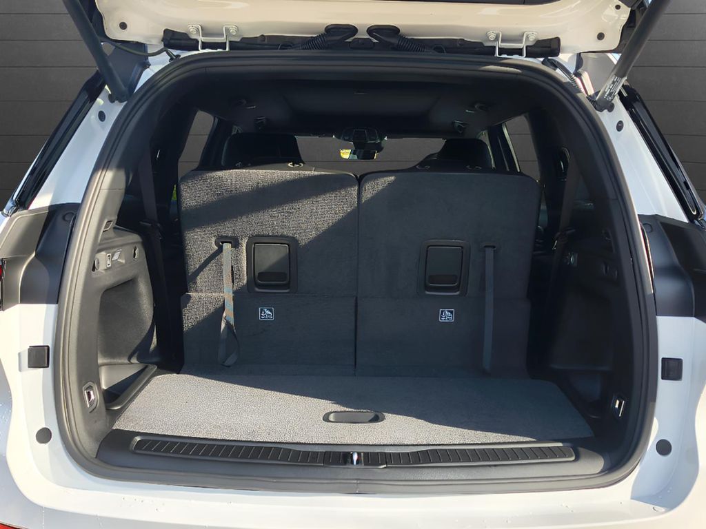 New 2025 Jeep Grand Cherokee L Limited Blackout