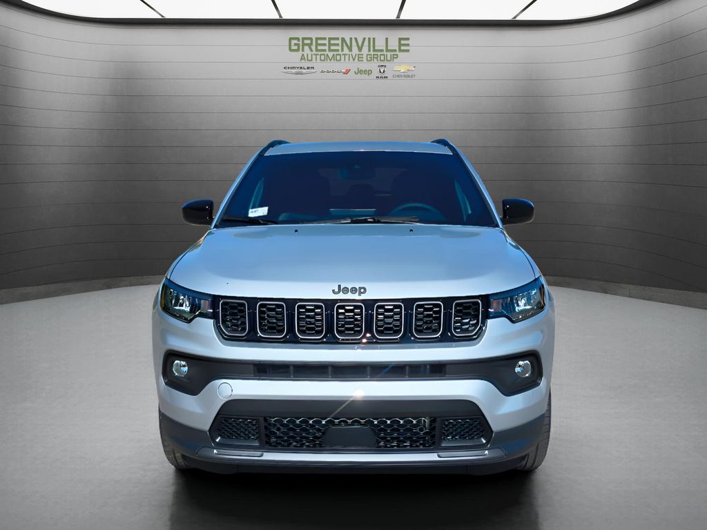 2026 Jeep Compass Latitude Altitude - Silver Zynith Metallic Clearcoat exterior view 11