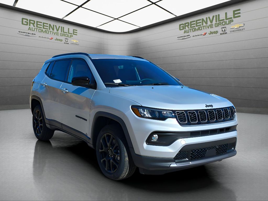 2026 Jeep Compass Latitude Altitude - Silver Zynith Metallic Clearcoat exterior view 10