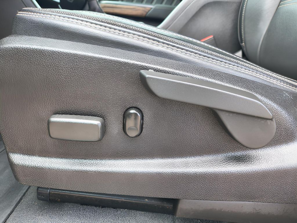 2021 GMC Canyon 4WD Denali - Satin Steel Metallic exterior view 17