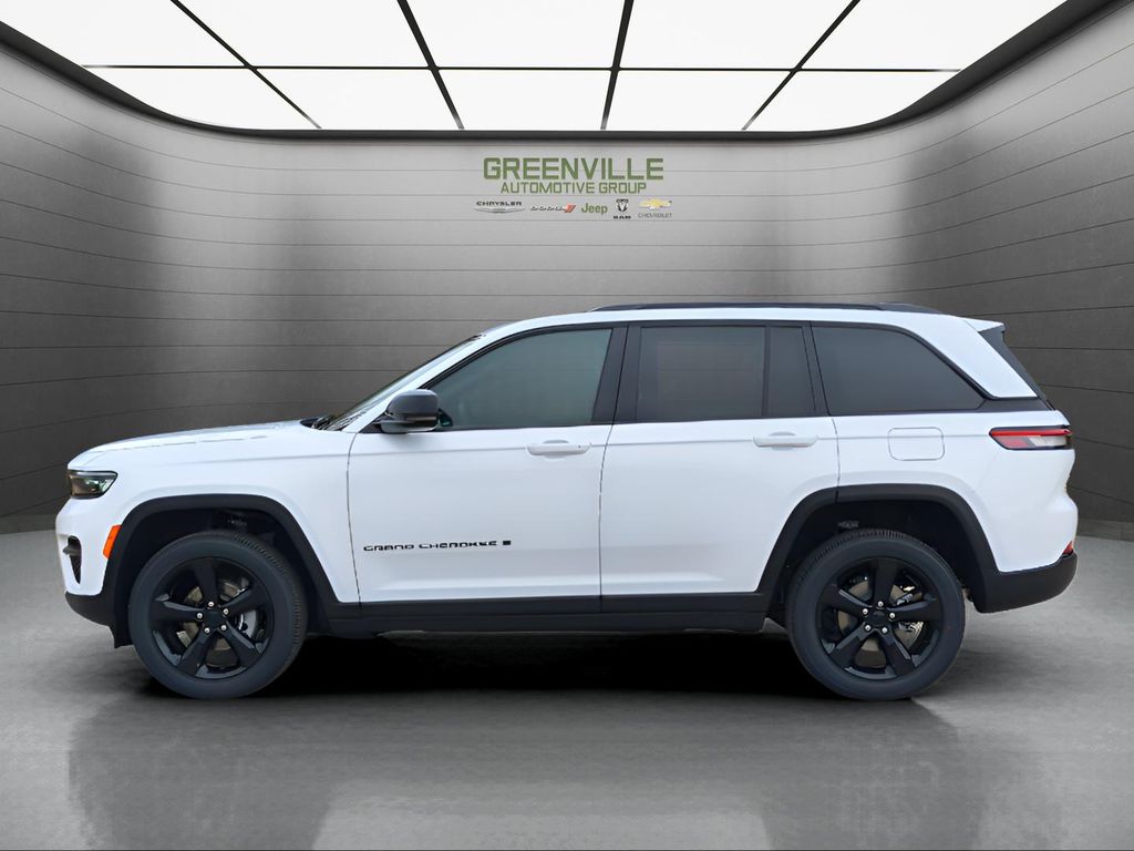 2025 Jeep Grand Cherokee Altitude X 4x2 - Bright White Clearcoat exterior view 2